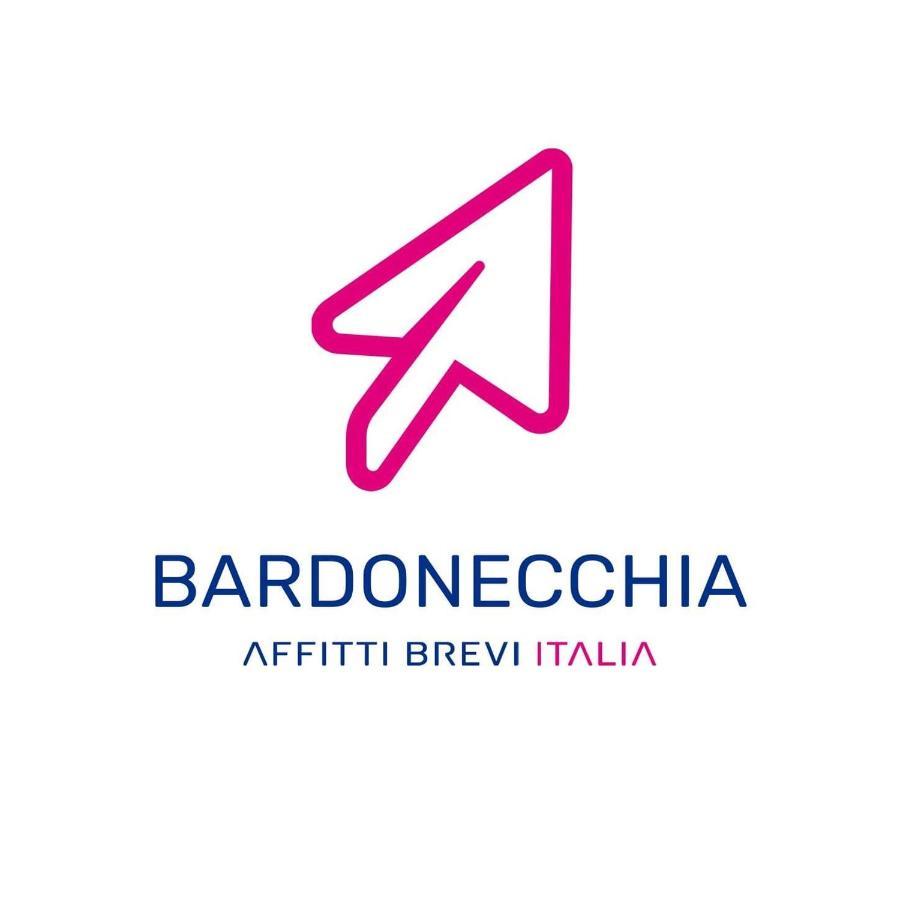Appartamento Smith Roero - Affitti Brevi Italia บาร์โดเนกเกีย ภายนอก รูปภาพ